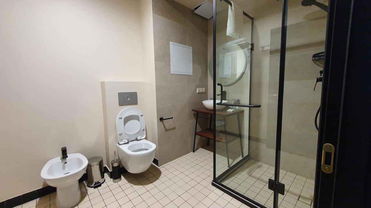Carousel Hotel Тбілісі Екстер'єр фото